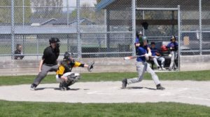 batter hitting